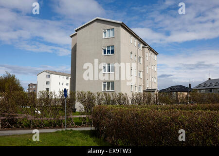 moderne Wohnhäuser am Stadtrand von Reykjavik Island Stockfoto