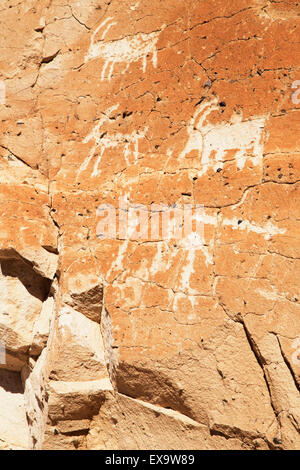 Petroglyphen entlang Emigrant Canyon Road, Death Valley Nationalpark, Kalifornien, USA Stockfoto