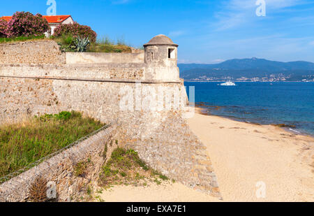 Ajaccio, La Citadelle. Alte steinerne Festung am Meer Kosten. Korsika, Frankreich. Beliebtes touristisches Wahrzeichen Stockfoto