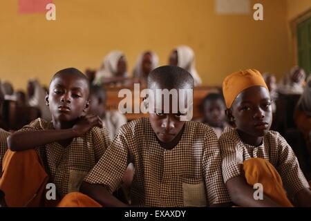 Kinder, die Examen in islamische Schule in Nigeria Stockfoto