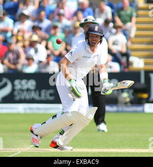 Cardiff, Wales. 10. Juli 2015. Ian Bell von England während Tag drei des 1. Investec Asche Test-Match zwischen England und Australien im SWALEC Stadion am 10. Juli 2015 in Cardiff, Vereinigtes Königreich. Bildnachweis: Mitchell Gunn/ESPA/Alamy Live-Nachrichten Stockfoto