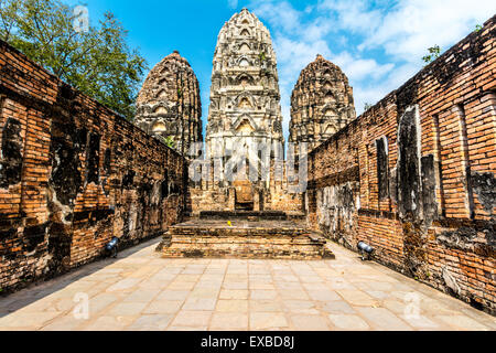 Wat Sri Sawat Tempel in Sukhothai Historical Park, Zentrum von Thailand. Stockfoto