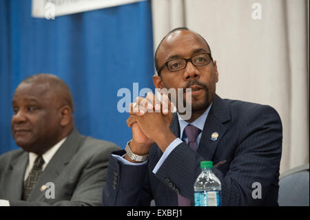 Philadelphia, Pennsylvania, USA. 10. Juli 2015. CORNELL WILLIAM BROOKS, Präsident & CEO, NAACP bei der Eröffnung Tag Presser der NAACP National Convention in Philadelphia Pa statt © Ricky Fitchett/ZUMA Draht/Alamy Live News Stockfoto