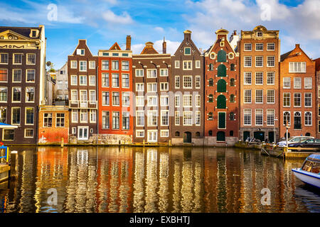 Altbauten in Amsterdam Stockfoto
