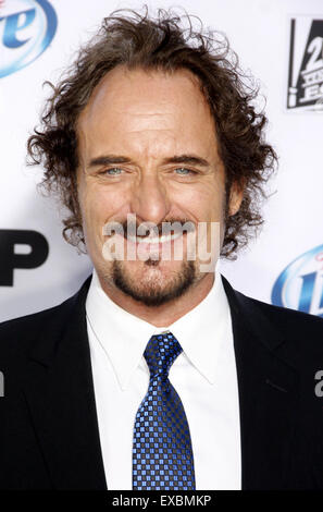 Kim Coates von der FX Saison 6 Premiere Screening von "Sons Of Anarchy" im Dolby Theatre in Hollywood statt. Stockfoto