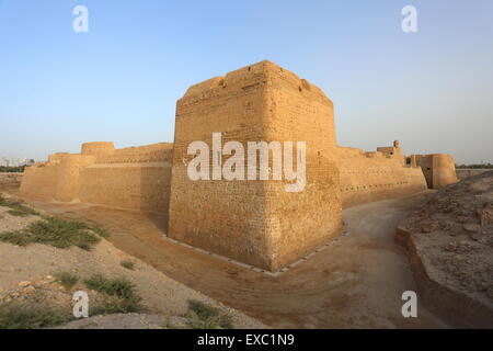 Stadtmauer und Graben der Festung Bahrain, Königreich von Bahrain Stockfoto