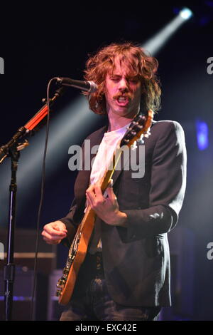 Oxfordshire, Vereinigtes Königreich. 10. Juli 2015. Razorlight live im Th:Cornbury Festival UK 10. Juli 2015 Credit: Catherine Brown/Alamy Live News Stockfoto