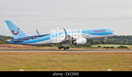 Thomson Airways Boeing 757 G-OOBD vom Flughafen London-Luton LTN Stockfoto