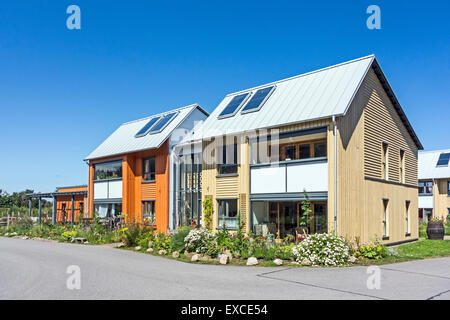 Wohnen im Osten Ginster Co-Gehäuse-Cluster in Findhorn Eco Village Naturschutzgebiet Moray Schottland Stockfoto