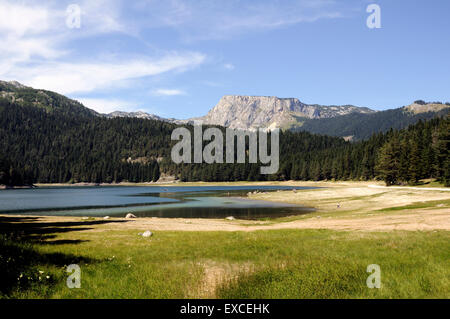 Schwarzer See im Durmitor Nationalpark in Montenegro. Stockfoto