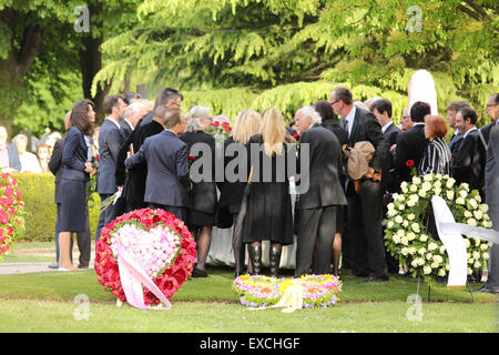 Beerdigung von Udo Jürgens am Wiener Zentralfriedhof mit: Atmosphäre wo: Wien, Österreich bei: 9. Mai 2015 Stockfoto