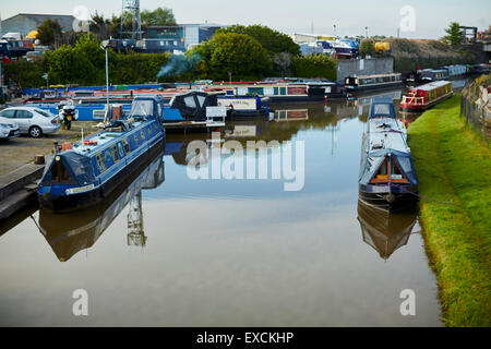 Northwich Bereich Wincham Wharf in Northwich von Manchester Straße mit Solvay Spezialchemikalien im Abstand Boot Kanal, Stockfoto