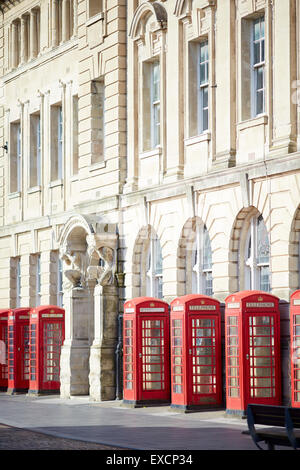 die alte Post in Blackpool. Das Hotel liegt in Blackpool, Lancashire, England, UK.  Die rote Telefonzelle, Telefonzelle für eine Stockfoto