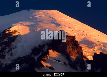 Mount Rainier aus Box Canyon, Mt Rainier Nationalpark, Washington Stockfoto