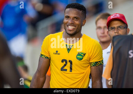 Houston, Texas, USA. 11. Juli 2015. Jamaika Verteidiger Jermaine Taylor (21) Lächeln nach einem CONCACAF Gold Cup Fußball Länderspiel zwischen Kanada und Jamaika BBVA Compass Stadium in Houston, Texas. Jamaika gewann 1: 0. Bildnachweis: Cal Sport Media/Alamy Live-Nachrichten Stockfoto