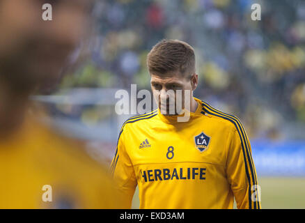 Carson, Kalifornien, USA. 11. Juli 2015. Los Angeles Galaxy (8) Steven Gerrard Mach dich bereit für das Freundschaftsspiel gegen Club America in der Stub Hub Mitte auf Samstag, 11. Juli 2015 in Carson, California.ARMANDO ARORIZO. Bildnachweis: Armando Arorizo/Prensa Internacional/ZUMA Draht/Alamy Live News Stockfoto