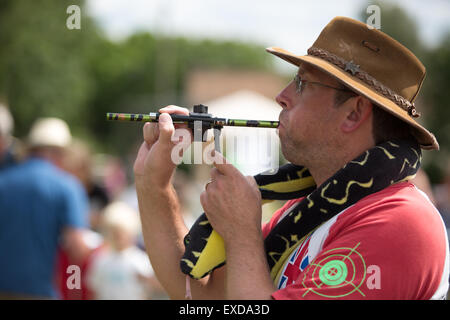 Pea Shooting Weltmeisterschaften in Witcham in der Nähe von Ely, Cambridgeshire UK Stockfoto