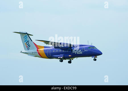 FlyBe Dornier 328-110 zivilen Turbo Prop Kurzstrecken Passagierflugzeug.  SCO 9931. Stockfoto