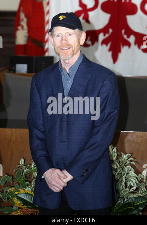 Regisseur Ron Howard erhält die Schlüssel der Stadt Florenz von Bürgermeister Dario Nardella Featuring: Ron Howard Where: Florenz, Italien: 9. Mai 2015 Stockfoto