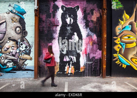 Cookson St Auto Park Hotel, Blackpool, Lancashire, UK. 12. Juli 2015. Der Bär Arbeit von Pipsqueak aus Holland am Sand, Meer & Spray Urban Art Wochenende. 40 führenden Künstlern aus vier Kontinenten Farbe Blackpool für die jährliche Meer, Sand und Spray Festival, das ist ein internationales Wochenende event, diverse Street Art. Die Attraktion in verschiedenen Stadtzentrum Standorte hat bereits eine Reihe von outdoor Galerien eine Aktualisierung der bestehenden Räume und die Schaffung von neuen Stücken. Stockfoto