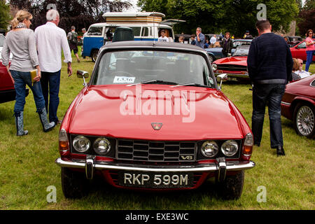 Glamis, Schottland. 12h Juli 2015. 1974-Rover-V8 auf der 41. schottische Transport Extravaganza statt auf Glamis Castle ausstellenden Oldtimer von 1890 bis 1975.  Bildnachweis: Dundee Photographics/Alamy Live-Nachrichten Stockfoto