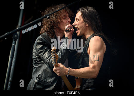 Toronto, Ontario, Kanada. 11. Juli 2015. US-amerikanische Rock-Band 'Extreme' an Bif Music Fest in Kithener, Ontario, Bandmitglieder durchgeführt: GARY CHERONE, NUNO BETTENCOURT, PAT BADGER, KEVIN FIGUEIREDO © Igor Vidyashev/ZUMA Draht/Alamy Live News Stockfoto