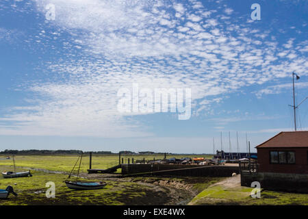 Emsworth Dorf und Hafen, an einem schönen Tag war die Flut, 10. Juli 2015 Stockfoto