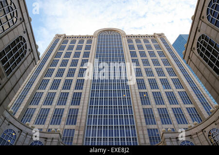 Fünfhundert Boylston, entworfen vom Architekten John Burgee und 1989 abgeschlossen. Boston, Massachusetts, Vereinigte Staaten Stockfoto