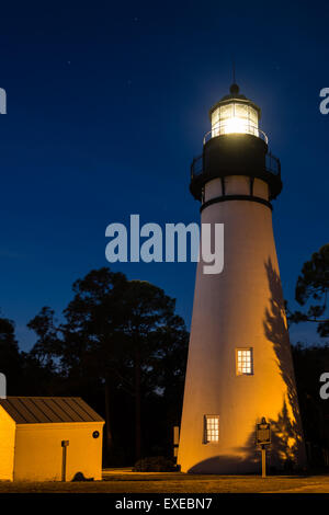 Amelia Island Lighthouse in der Dämmerung, Fernandina Beach, Florida Stockfoto