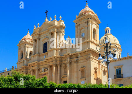 Kathedrale Fassade, Corso Vittorio Emmannuele, Noto, Sizilien, Italien, ein UNESCO-Weltkulturerbe Stockfoto