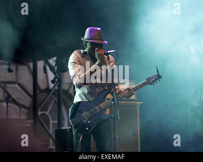 Songhoy blau Mali-Rock-Band spielen live-Gig am Somerset House Festival London UK Stockfoto