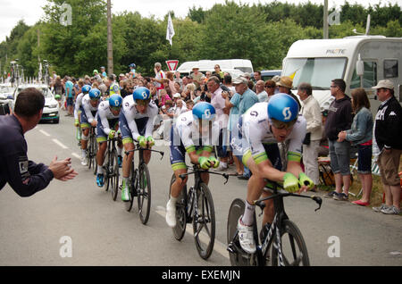 Le Bodan, Plumelec, Bretagne, Frankreich. 12. Juli 2015. Kredit-Team Orica-Greenedge konkurrieren bei der Tour de France 2015 Etappe 9-Team-Zeitfahren: Lukas Peters/Alamy Live News Stockfoto