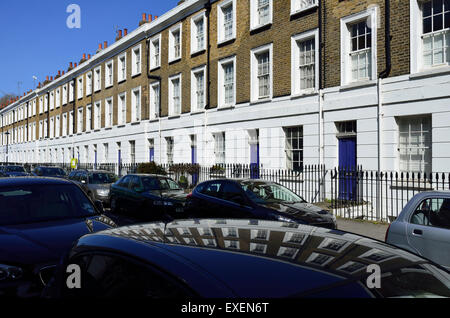 Stuck Fassade Wohn- Straße mit Reihenhäusern, Pimlico, London, England, Vereinigtes Königreich Stockfoto