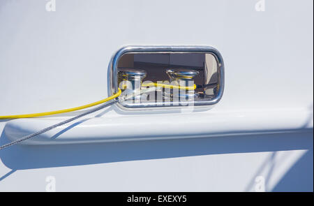 Boote in den Hafen Liegeplatz Stockfoto