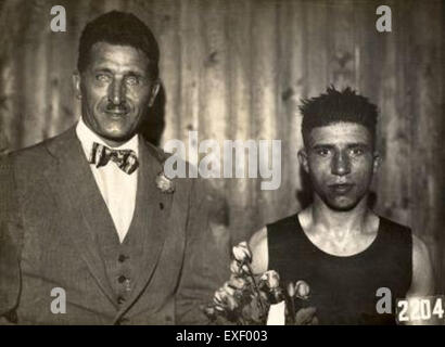 *Die Olympischen Spiele 1928* in Amsterdam waren die ersten, die weibliche Athleten an Leichtathletikveranstaltungen teilnahmen. Dieser Meilenstein in der olympischen Geschichte markierte die Ausweitung der Teilnahme von Frauen am globalen Sport. Stockfoto