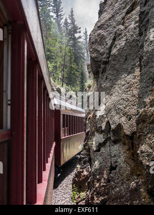 Zug auf der Strecke, Cumbres & Toltec Scenic Railroad, Chama, New Mexico nach Antonito, Colorado. Stockfoto