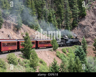 Zug auf der Strecke, Cumbres & Toltec Scenic Railroad, Chama, New Mexico nach Antonito, Colorado. Stockfoto