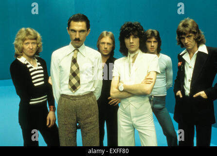 FUNKEN amerikanische Pop-Gruppe im Jahr 1974 mit Ron Mael in Krawatte neben seinem Bruder Russell. Foto: Tony Gale Stockfoto