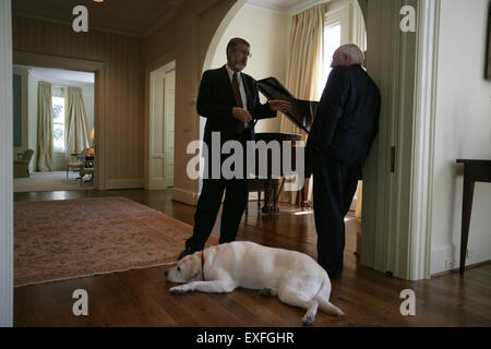 Vizepräsident Cheney Gespräche mit David Addington an das Vereinigte Königreich Stockfoto