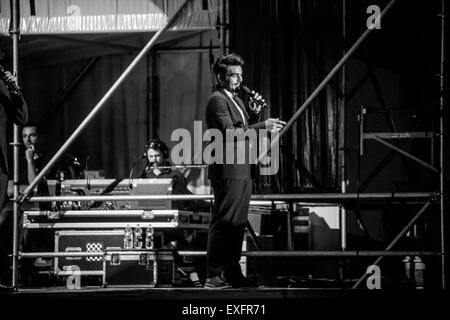 Brescia, Italien. 13. Juli 2015. IL VOLO führt live auf Piazza della Loggia in Brescia, Italien, am 13. Juli 2015 Credit: Mairo Cinquetti/Alamy Live News Stockfoto