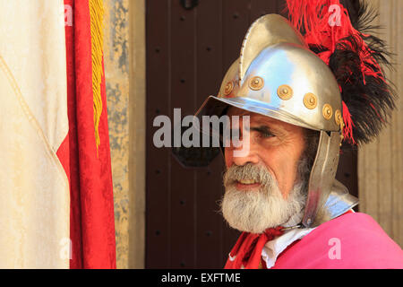 Der Fahnenträger des Malteserordens im Fort St. Elmo in Valletta, Malta Stockfoto