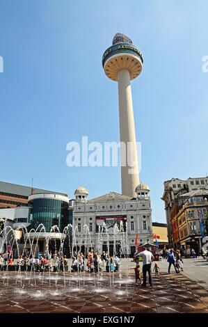 Radio City Tower aka St Johns Beacon anzeigen Galerie von Williamson Square, Liverpool, Merseyside, England, UK, Europa gesehen. Stockfoto