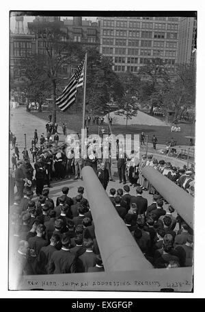 Rev Herb Shipman Adressierung Rekruten Stockfoto