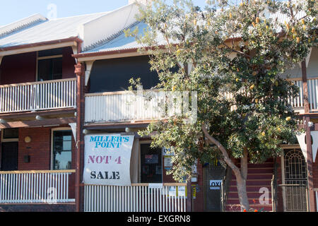 Sydney, Australia.14th Juli 2015. Die Regierung von New South Wales läuft mit seinen verkaufen aus des sozialen Wohnungsbaus in Millers Point, mit dem Ziel, 293 Eigenschaften vor Juli 2016 zu verkaufen. Viele Bewohner weiterhin den Verkauf zu kämpfen. Bildnachweis: model10/Alamy Live-Nachrichten Stockfoto