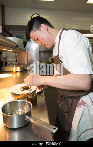 South Korean Food, von Küchenchef Joo-Won, Galvin bei Windows, Michelin Star Restaurant, Park Lane, London, England, UK Stockfoto