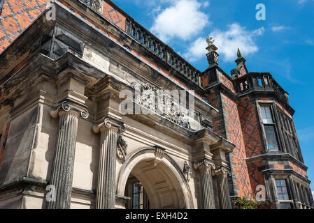 Vor dem Eingang Detail Arley Hall in Cheshire an einem sonnigen Sommertag. Stockfoto