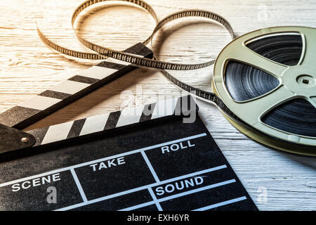 Film Kamera Tafel und roll Stockfoto