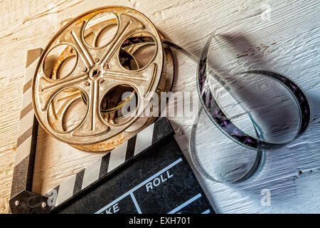 Film Kamera Tafel und roll Stockfoto