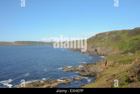 Klippen auf der South West Coastal Path, in der Nähe von Salcombe, auf der Südküste von Devon, England, UK Stockfoto