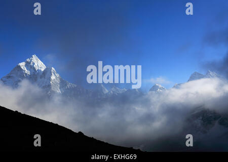 Ama Dablam Berg, Everest base camp Trek, Sagarmatha National Park, UNESCO-Weltkulturerbe, Solu Khumbu Bezirk, Khumbu Stockfoto